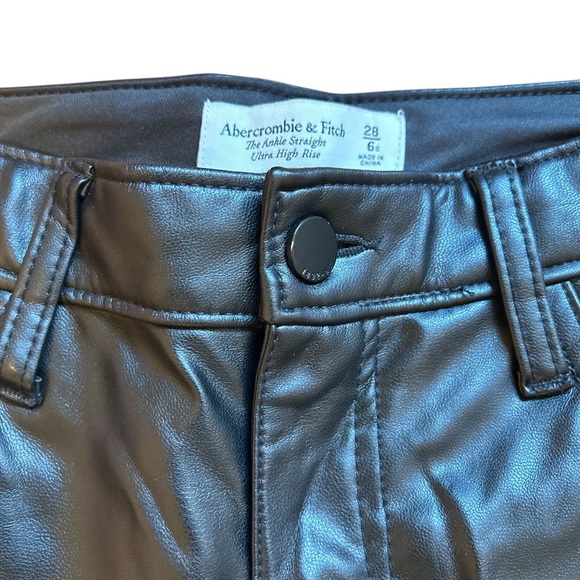 Abercrombie and Fitch | The Ankle Straight Super High Rise Vegan Leather Pants - Picture 5 of 9